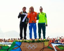 Poliana Okimoto ganha o bronze na maratona aquática