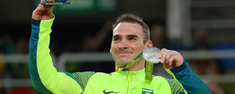 Zanetti conquista a medalha de prata nas argolas