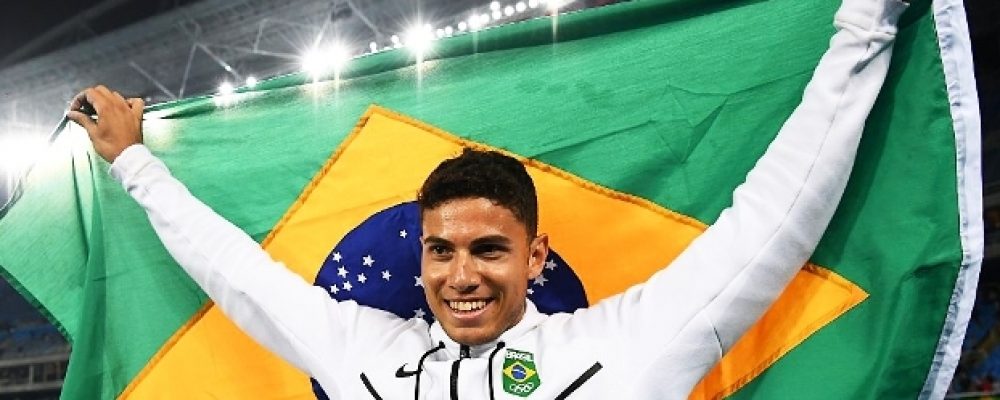 Thiago Braz is gold in pole vault and sets an Olympic record