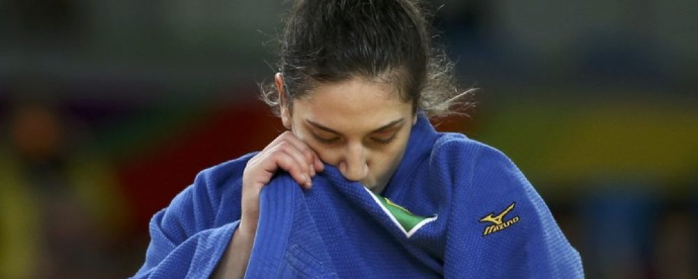 Guria de bronze: Mayra cai na semi, se levanta e leva sua 2ª medalha olímpica